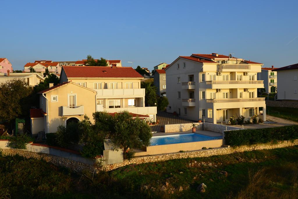 Villa Jurac Povljana Exterior photo