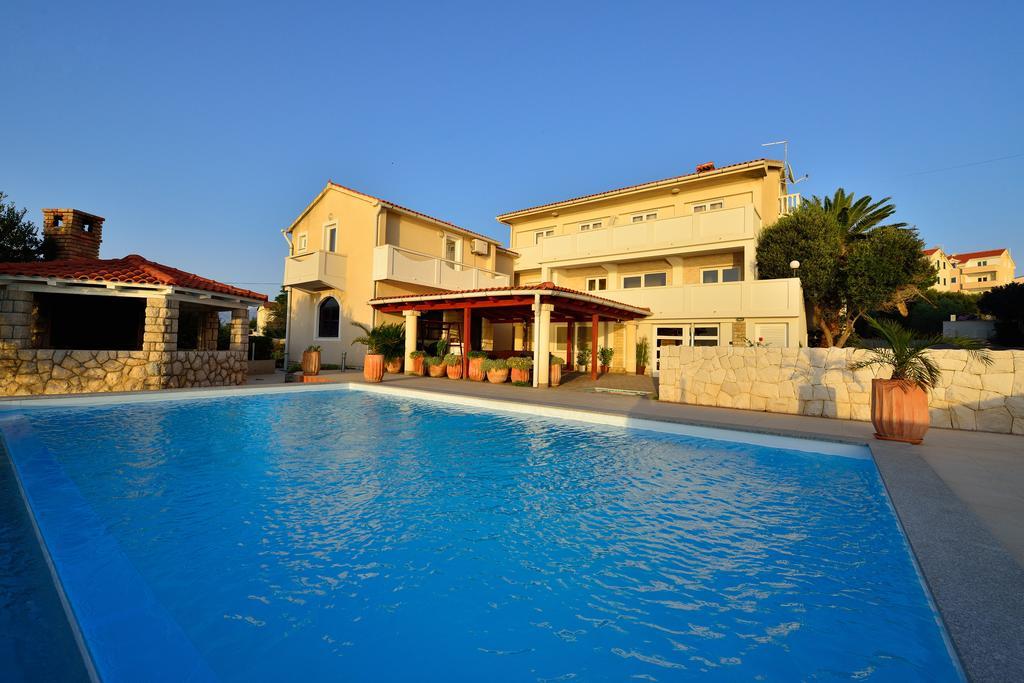 Villa Jurac Povljana Exterior photo